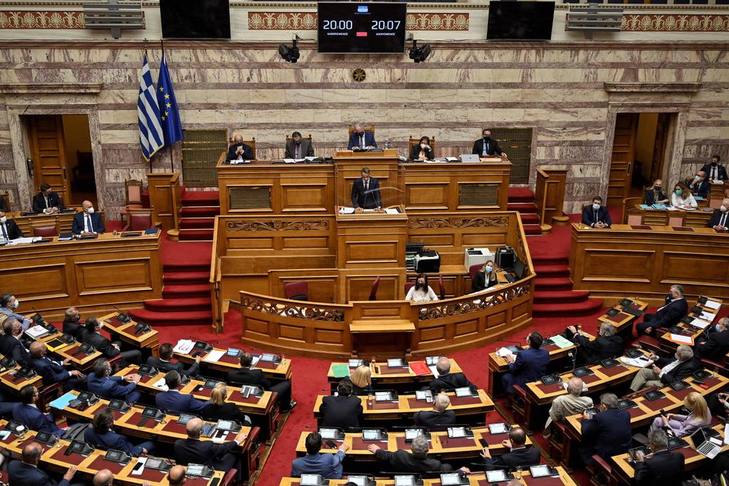 new immigration bill pass in greekparliment